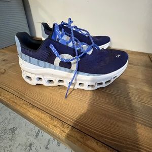 OnCloud Cloud Tec running shoes